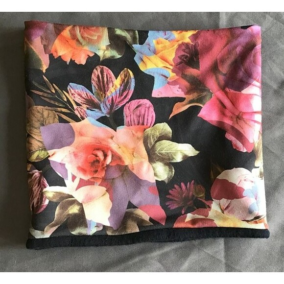 Youth Turtle Fur Fleeced Lined Floral Gaiter - Picture 2 of 5